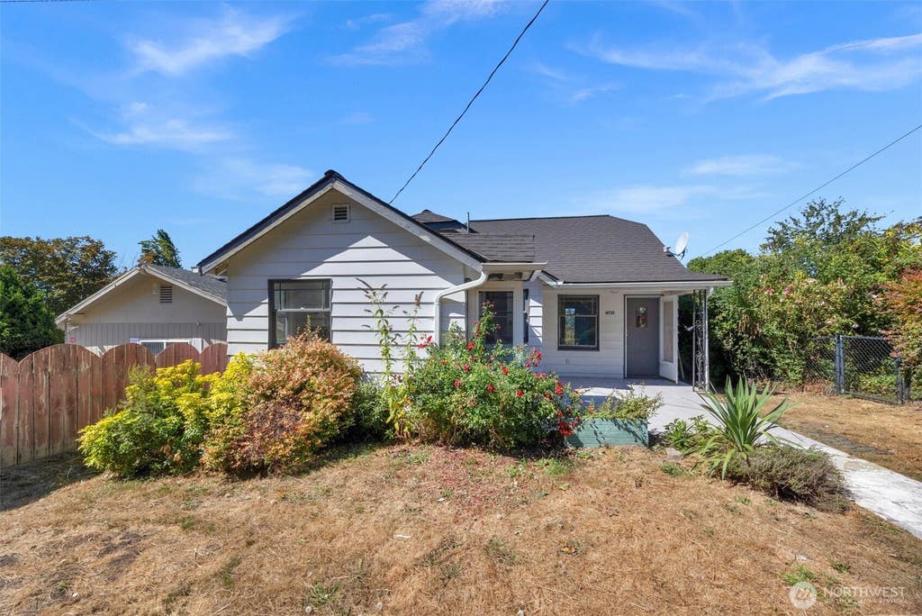 Photo of 4721 21st Avenue SW, Seattle, WA 98106 (MLS # 2571371)