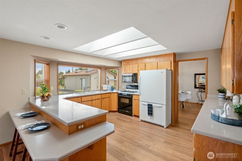 3746 Golden Eagle Loop SE