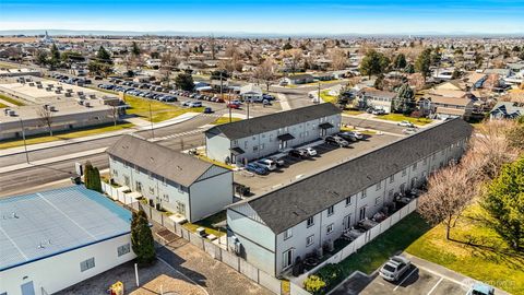 Photo of 1525 S Monroe Street, Moses Lake, WA 98837 (MLS # 2490030)