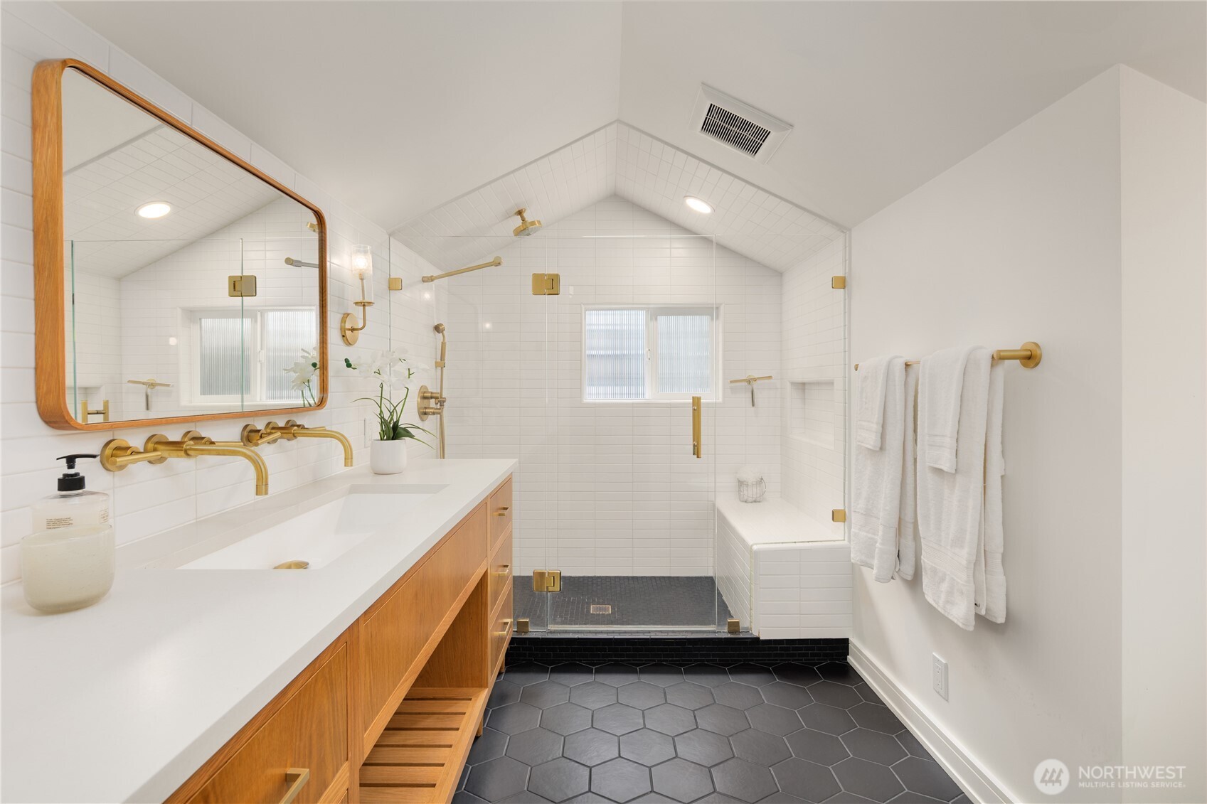 4747 Latona Avenue NE