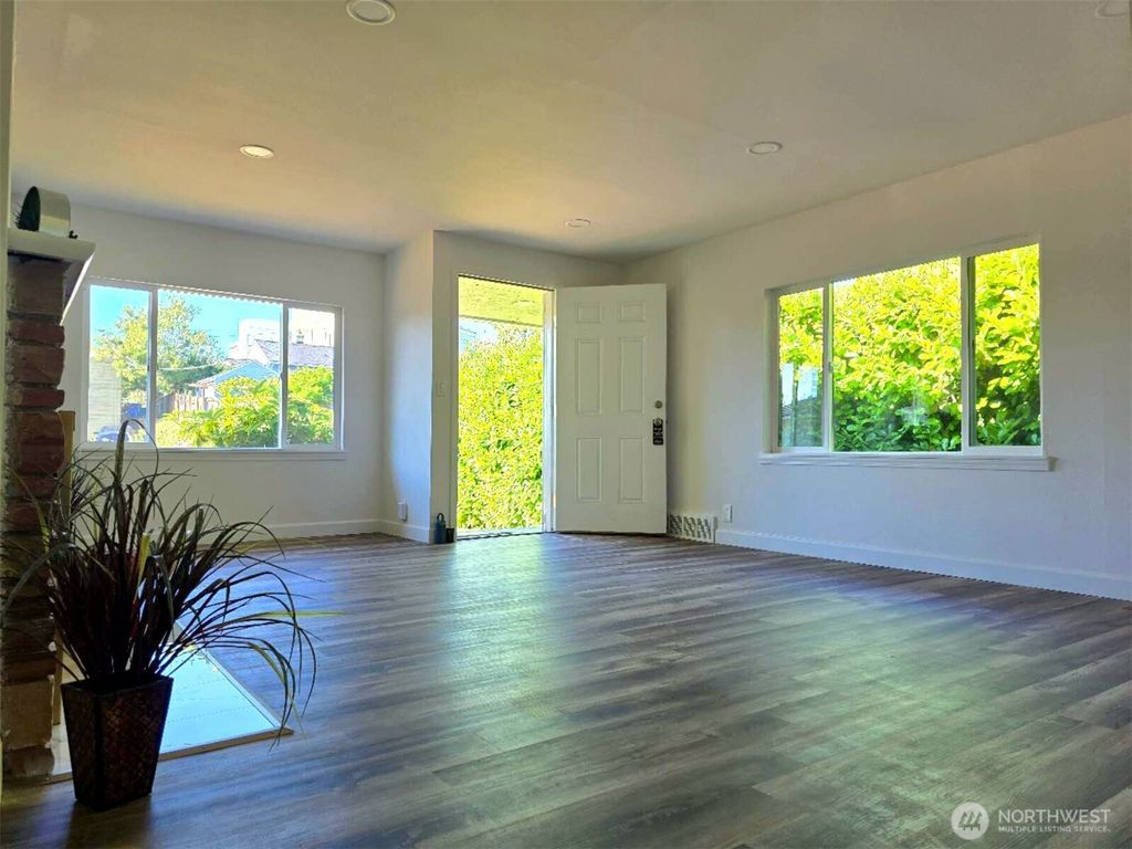 Photo of 1729 S Columbian Way Way, Seattle, WA 98108 (MLS # 2401571)