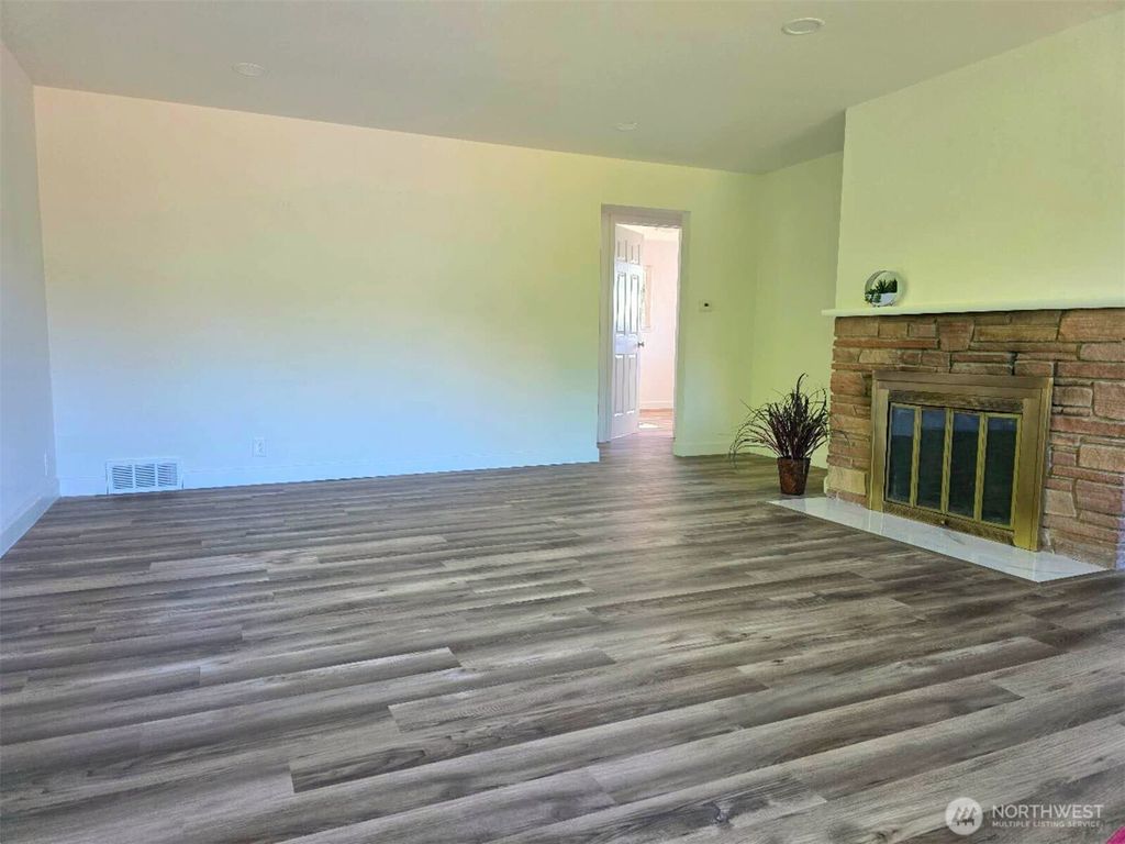 Photo of 1729 S Columbian Way Way, Seattle, WA 98108 (MLS # 2401571)