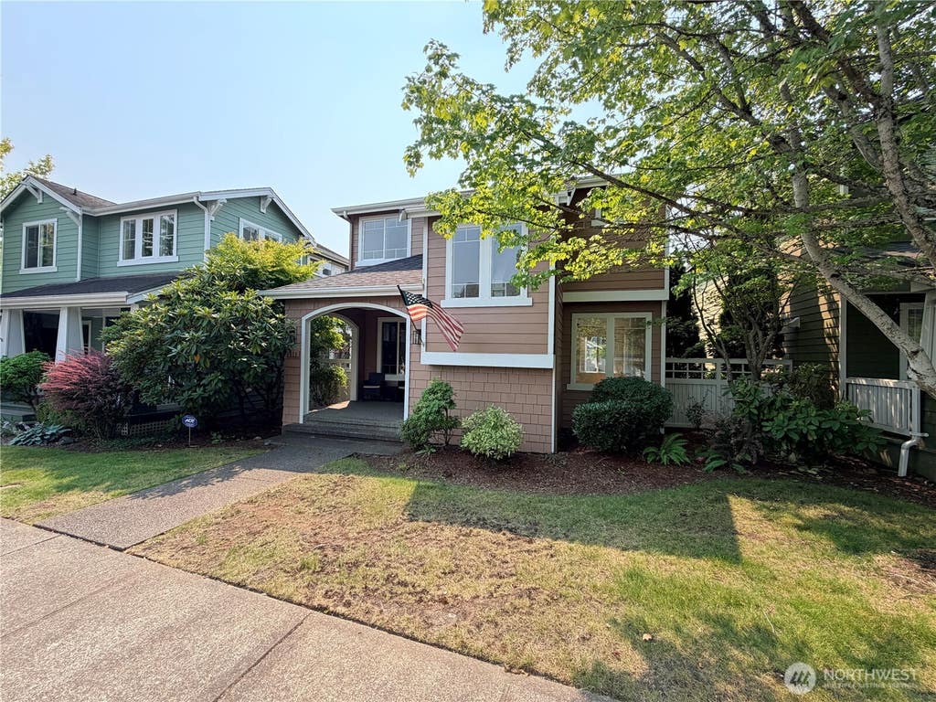 Photo of 4611 NE 5th Place, Renton, WA 98059 (MLS # 2563683)
