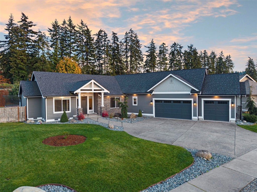 Photo of 163 Mountain Crest Lane, Eatonville, WA 98328 (MLS # 2599415)