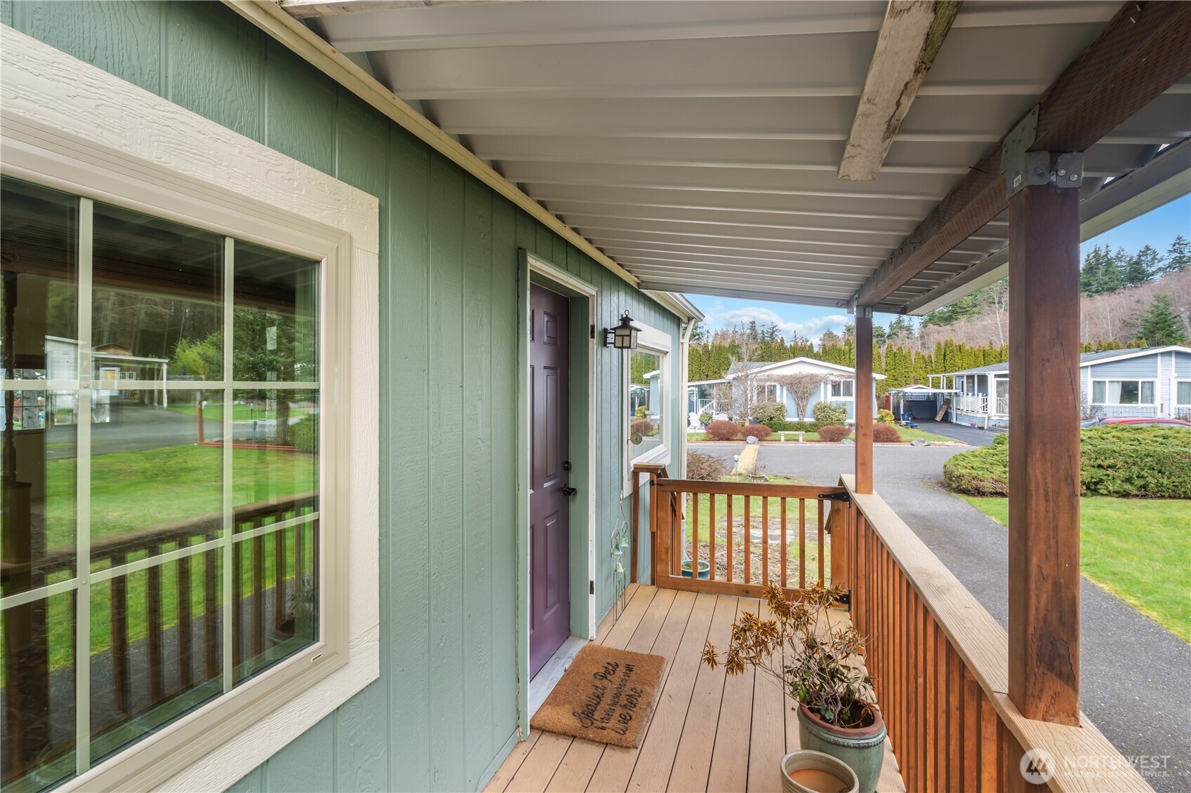 425 Chuckanut Drive N 42