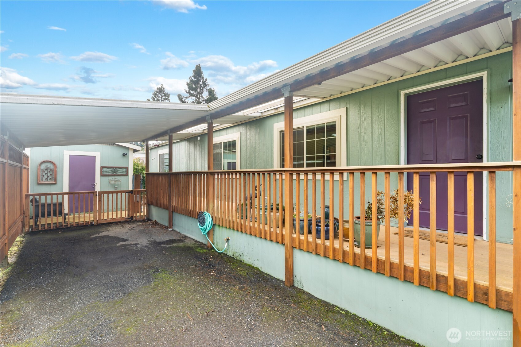 425 Chuckanut Drive N 42