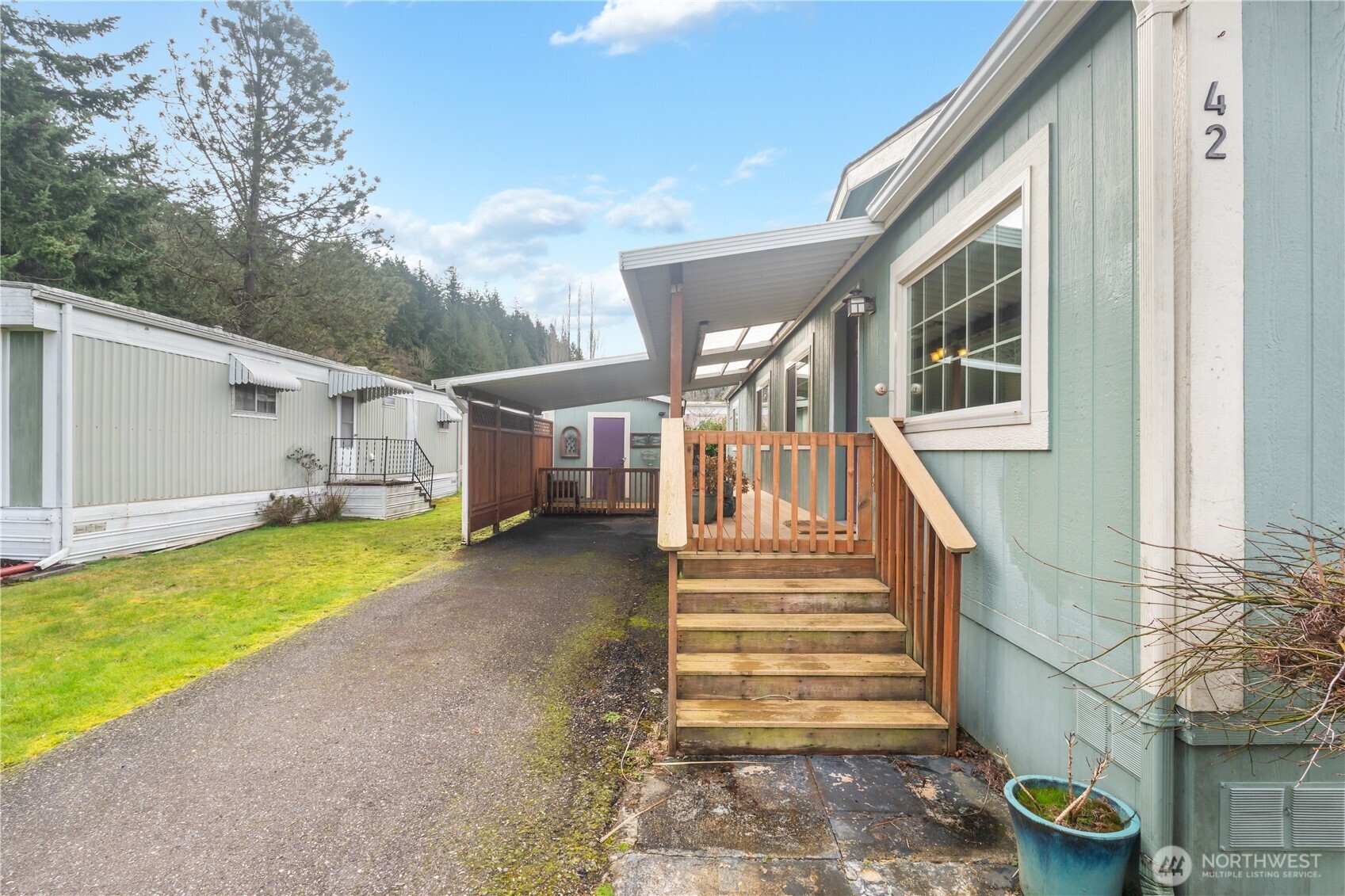425 Chuckanut Drive N 42