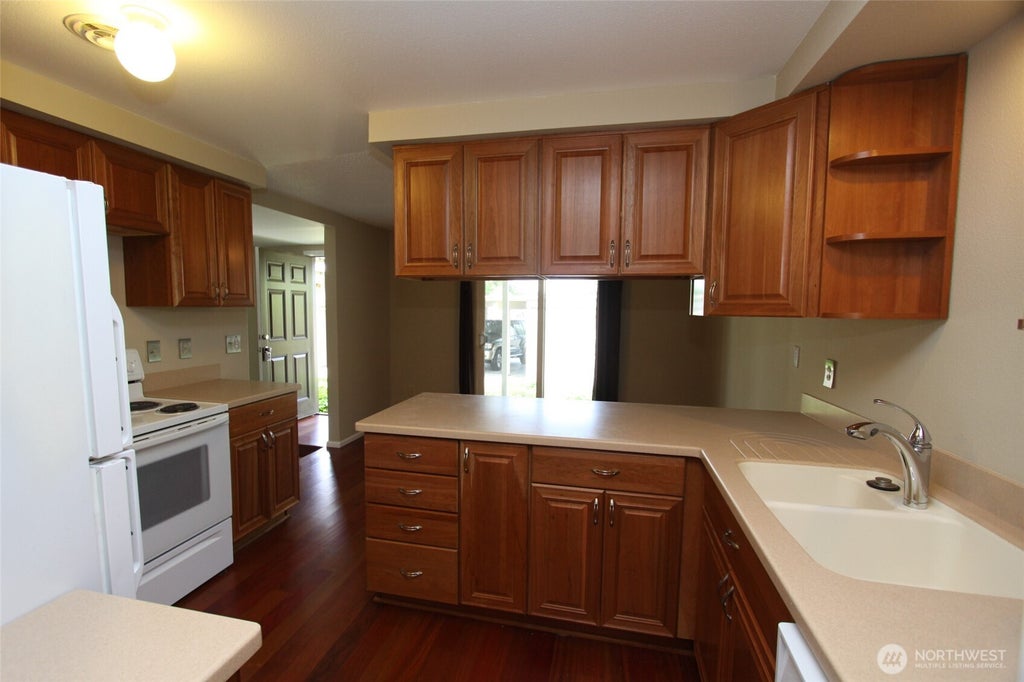 Photo of 12004 Slater Avenue NE #F-3, Kirkland, WA 98034 (MLS # 2587909)