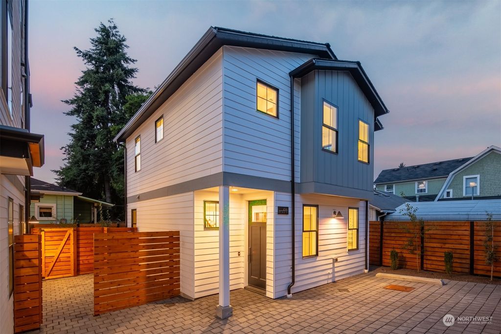 Photo of 6046 4th Avenue NE, Seattle, WA 98115 (MLS # 2136567)