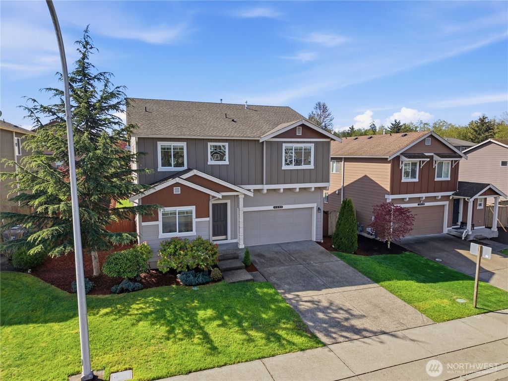 Photo of 1907 SW 341st Place, Federal Way, WA 98023 (MLS # 2504067)