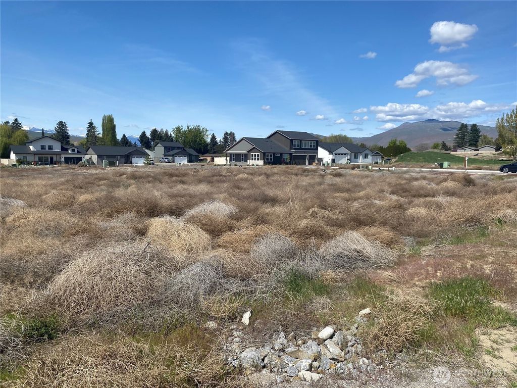 Photo of 196 Harold Street NE, East Wenatchee, WA 98802 (MLS # 2509851)