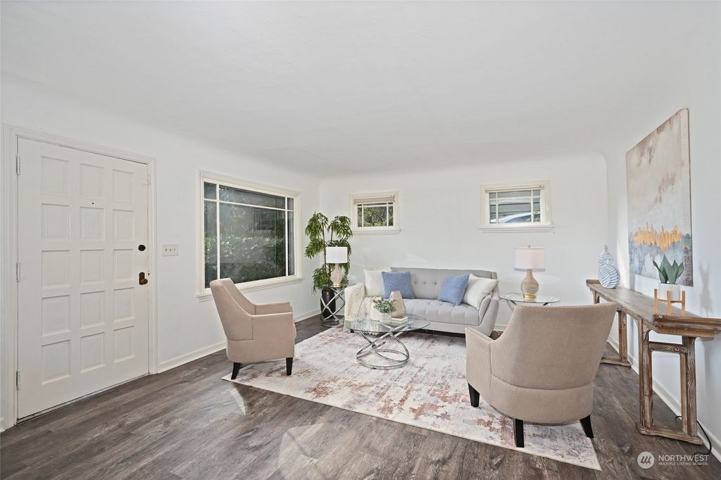 Photo of 4721 35th Avenue SW, Seattle, WA 98126 (MLS # 2284844)