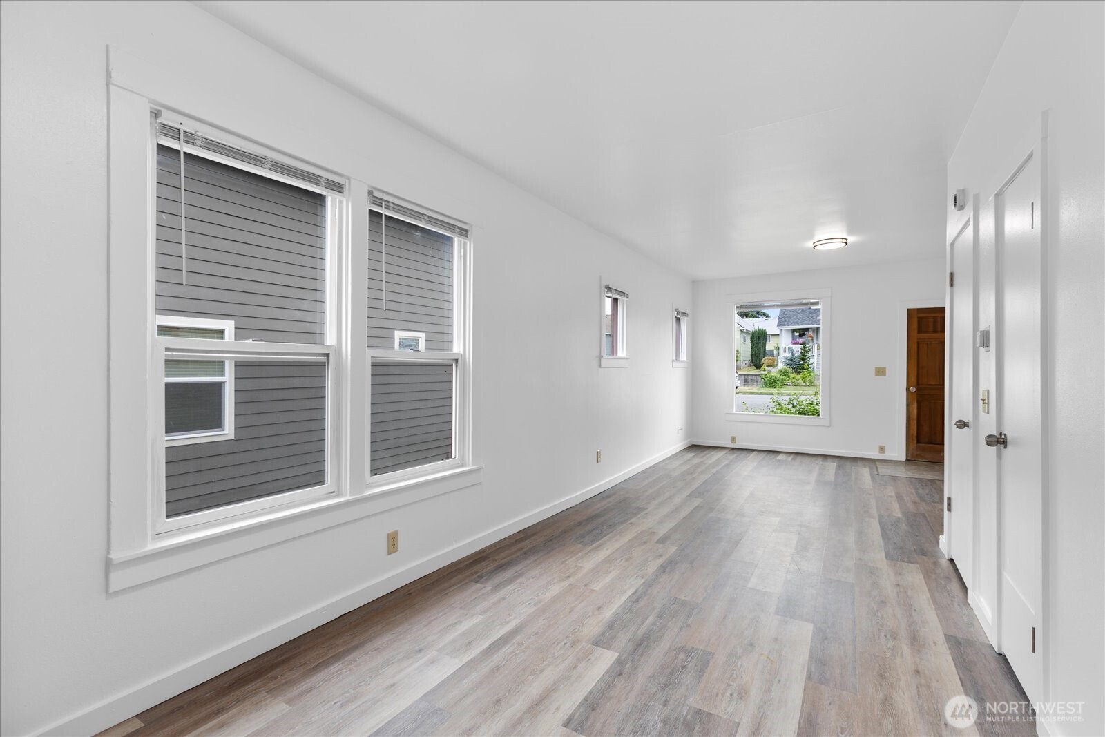 2307 Rockefeller Avenue
