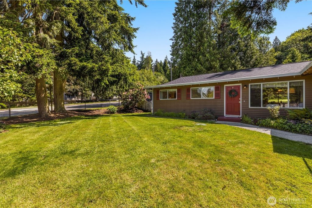Photo of 17098 142nd Pl Pl NE, Woodinville, WA 98072 (MLS # 2378080)