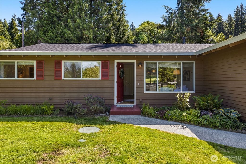 Photo of 17098 142nd Pl Pl NE, Woodinville, WA 98072 (MLS # 2378080)