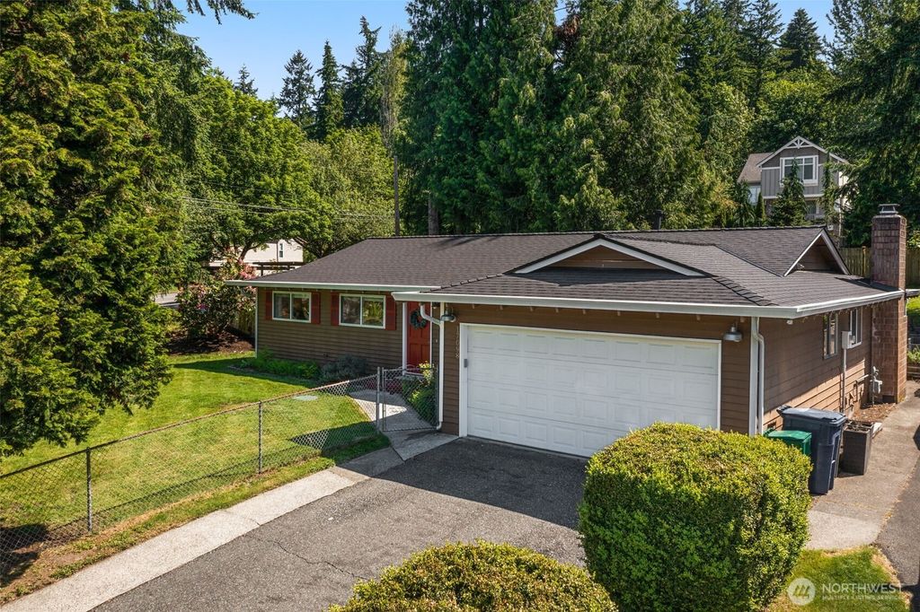 Photo of 17098 142nd Pl Pl NE, Woodinville, WA 98072 (MLS # 2378080)