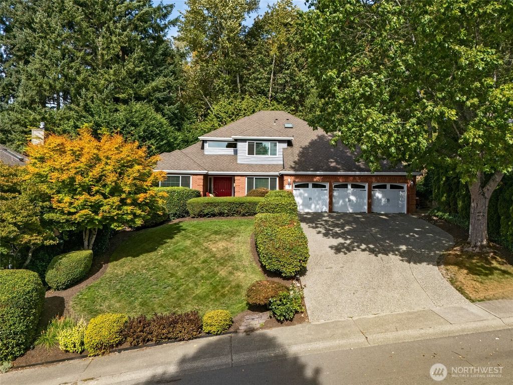 Photo of 11834 SE 78th Street, Newcastle, WA 98056 (MLS # 2439181)