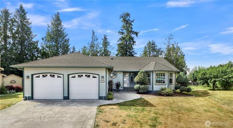 Photo of 2901 Montgomery Place, Mount Vernon, WA 98274 (MLS # 2571948)