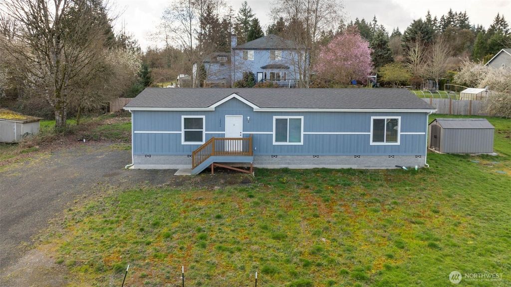 Photo of 10206 SE Grandview Street, Port Orchard, WA 98366 (MLS # 2492995)