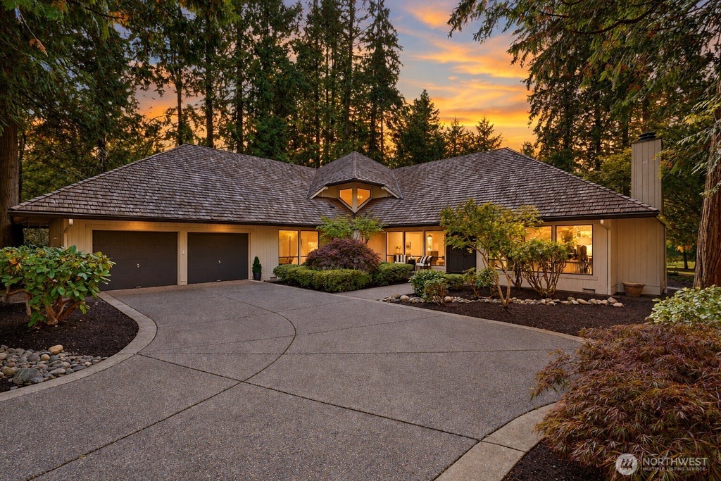Photo of 21845 NE 30th Place, Sammamish, WA 98074 (MLS # 2588777)
