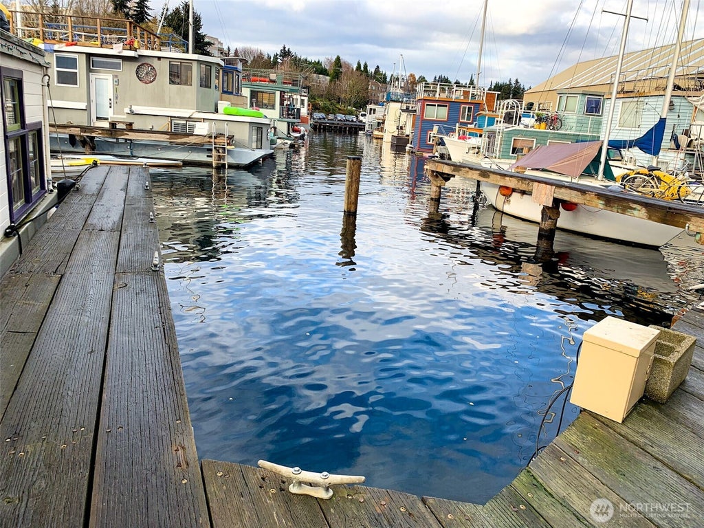 Photo of 2143 N Northlake Way #27, Seattle, WA 98103 (MLS # 2569842)