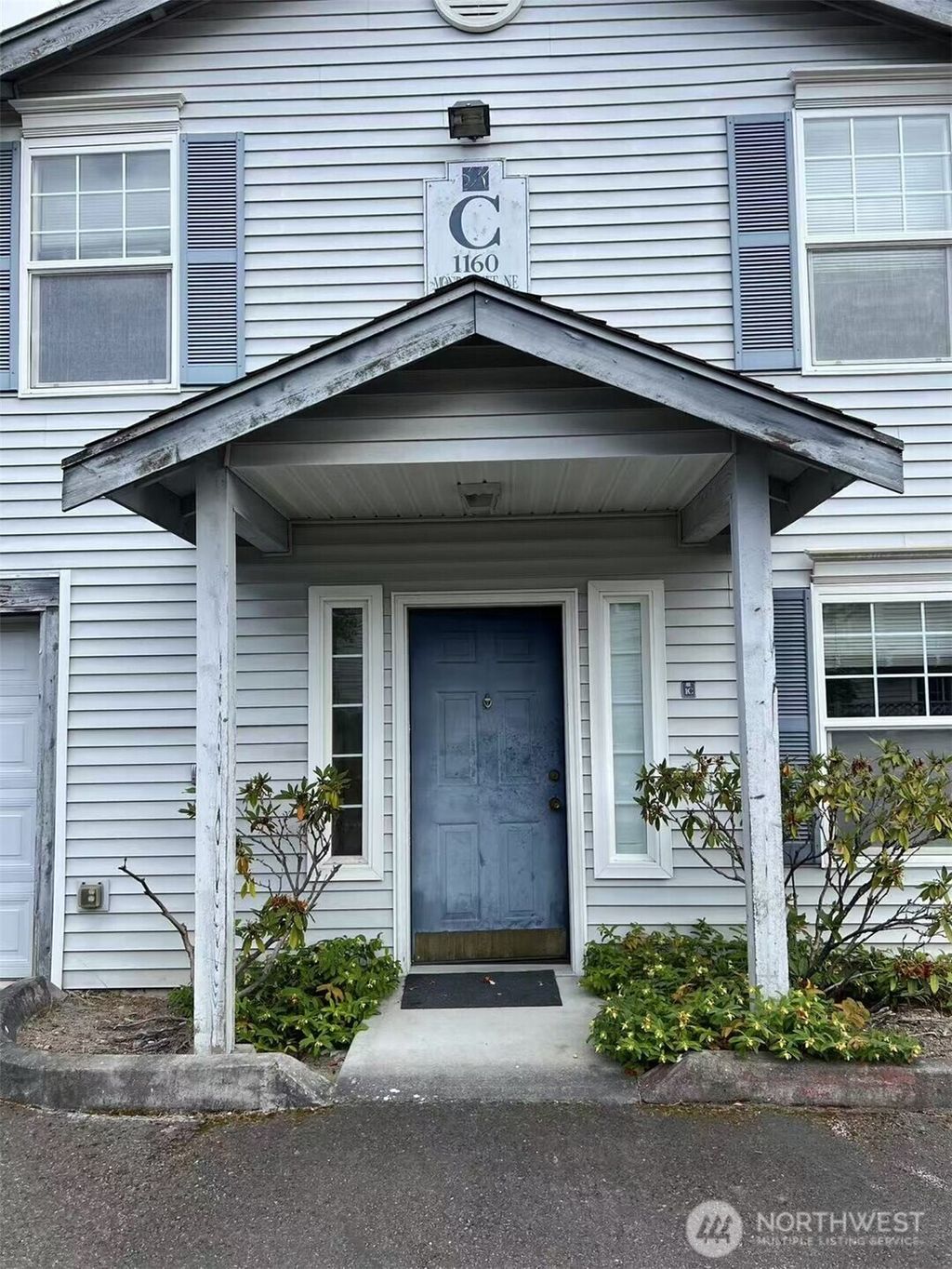 Photo of 1160 Monroe Avenue NE #C1, Renton, WA 98056 (MLS # 2414371)
