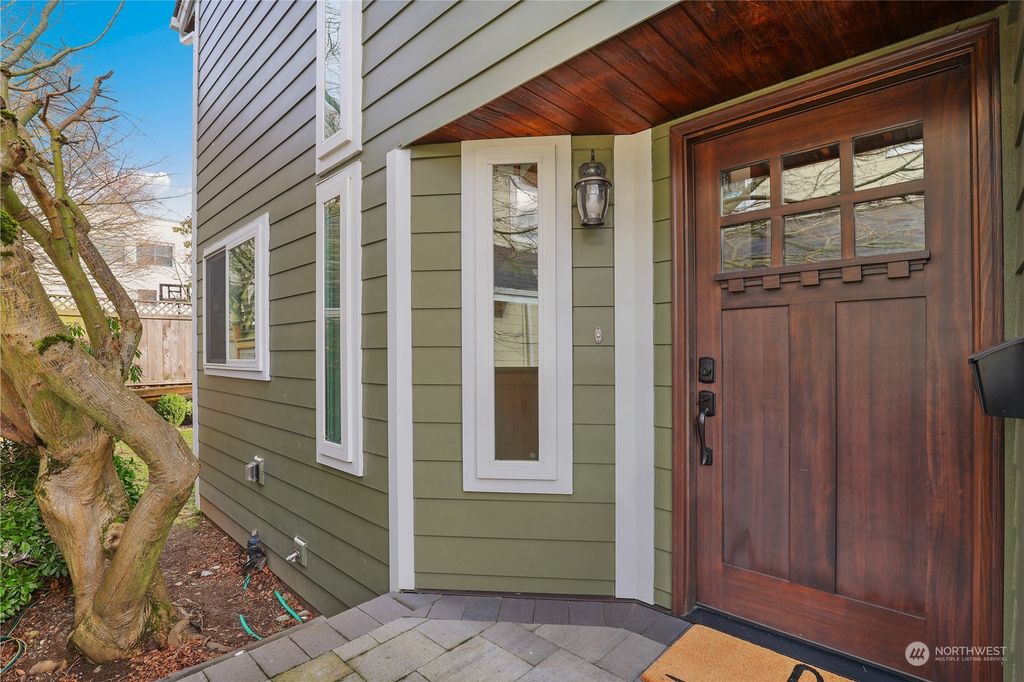 Photo of 4006 45th Avenue SW, Seattle, WA 98116 (MLS # 2327210)