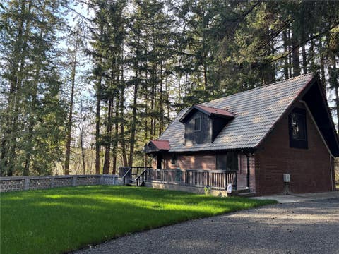 Photo of 2103 46th Avenue NE, Olympia, WA 98506 (MLS # 2473469)