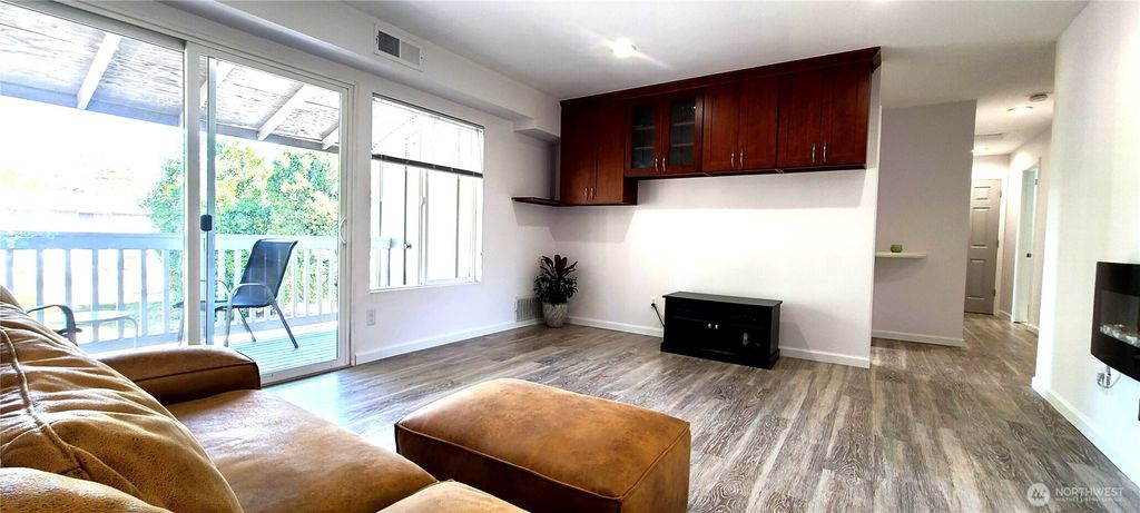 Photo of 5029 84th Street SW #109, Mukilteo, WA 98275 (MLS # 2423510)