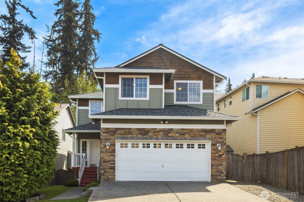 Photo of 2630 145th Street SW #7, Lynnwood, WA 98087 (MLS # 2516990)