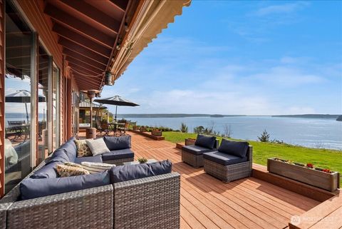 1054 Paiute Trail Fox Island WA 98333