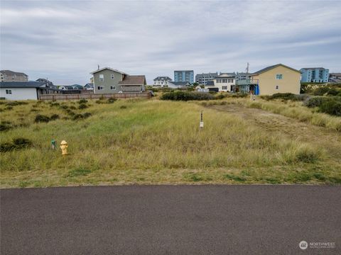 444 N Portal Loop SW Ocean Shores WA 98569