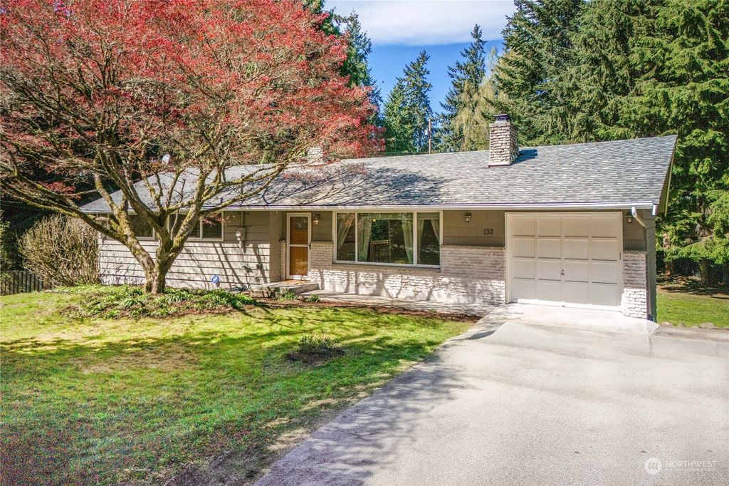 Photo of 132 SW 207th Street, Normandy Park, WA 98166 (MLS # 2218548)