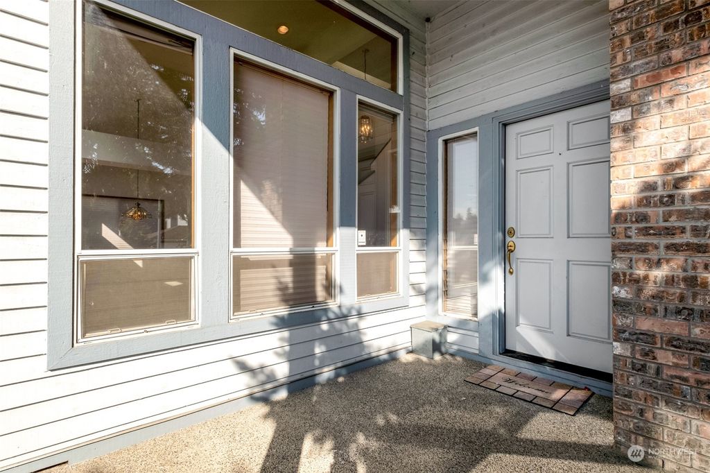 Photo of 21523 129th Avenue SE, Kent, WA 98031 (MLS # 2161962)