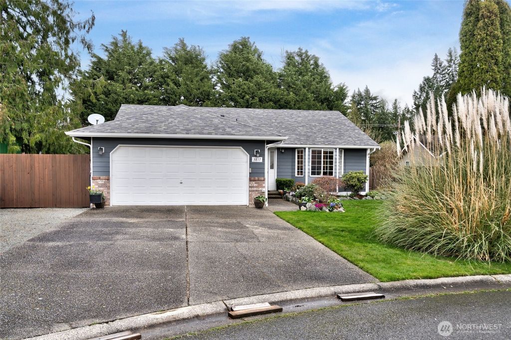 Photo of 3817 Moody Court, Mount Vernon, WA 98273 (MLS # 2499756)