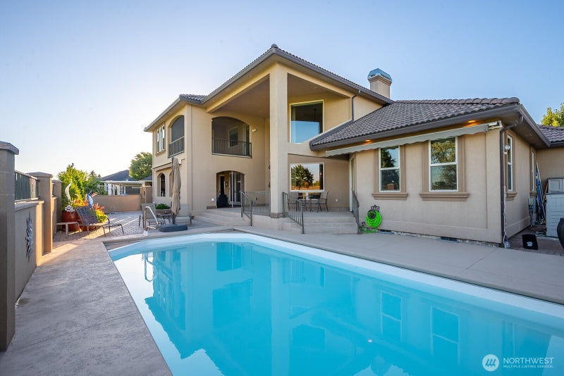 6589 Eagle Drive NE