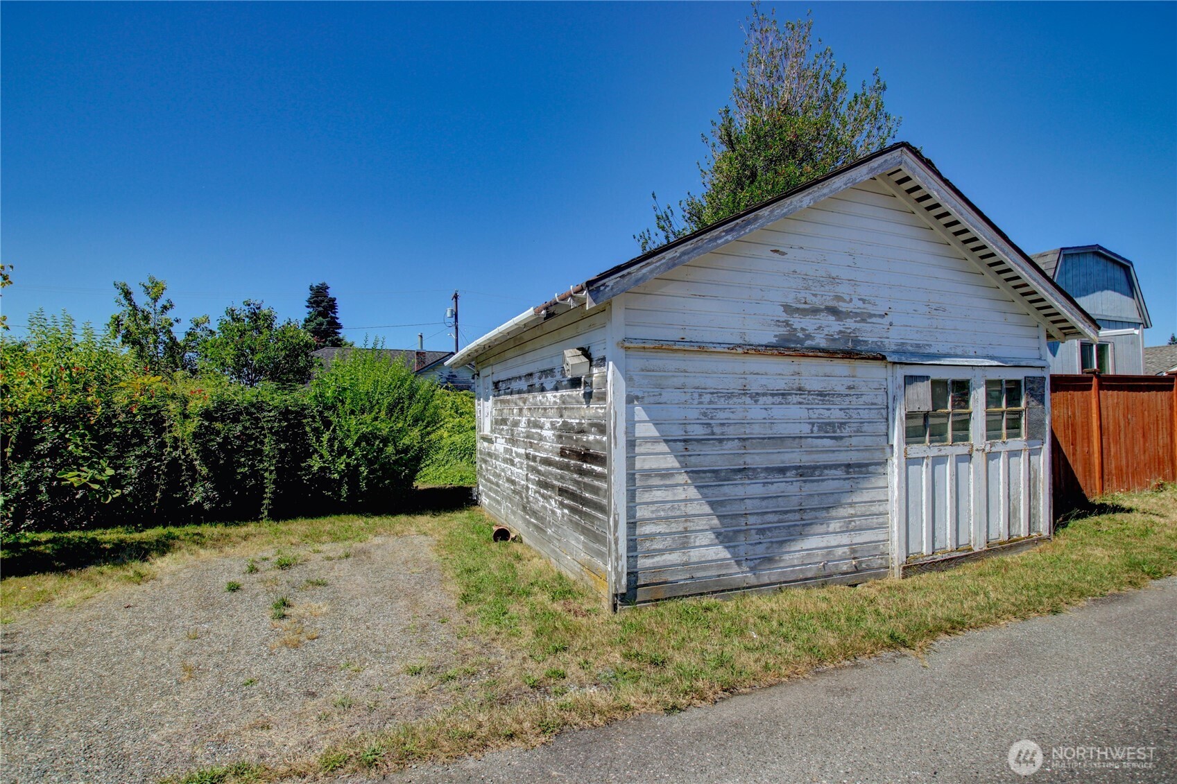 817 Central Avenue