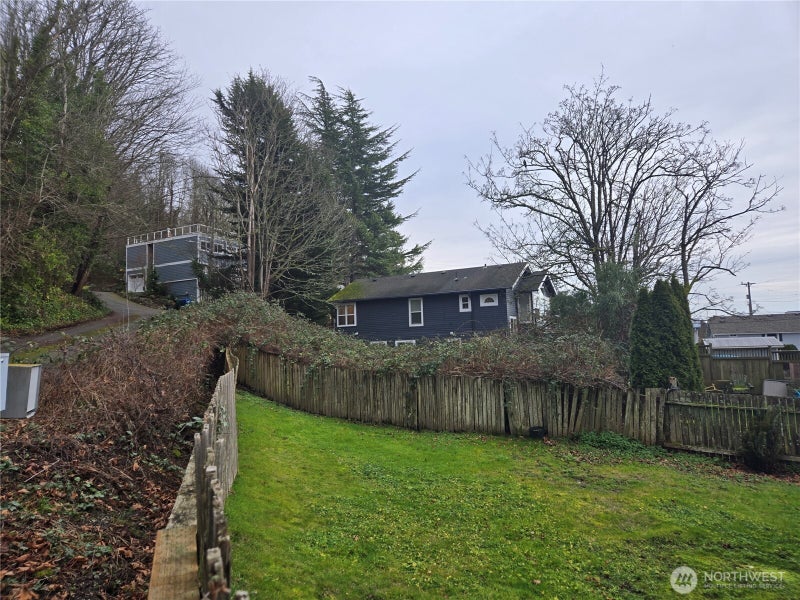 52 SW Canada Drive