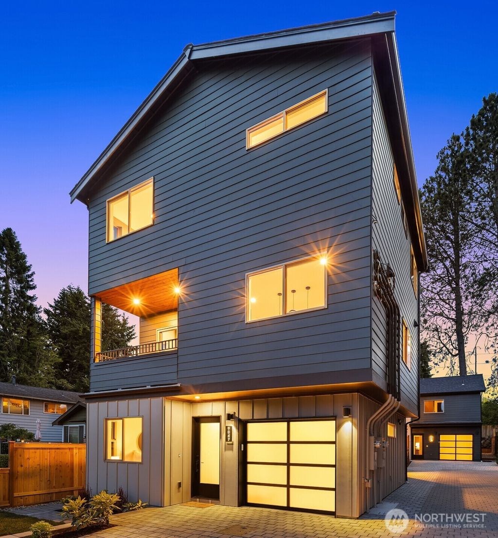 Photo of 9047 Dibble Avenue NW, Seattle, WA 98117 (MLS # 2395558)