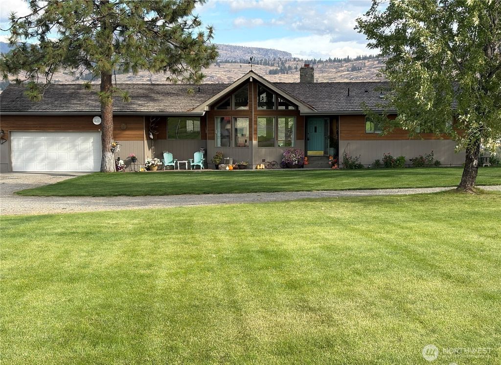 Photo of 8 Mundinger Lane, Omak, WA 98841 (MLS # 2508065)