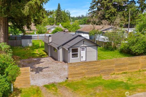 Photo of 135 171st Street E, Spanaway, WA 98387 (MLS # 2515406)