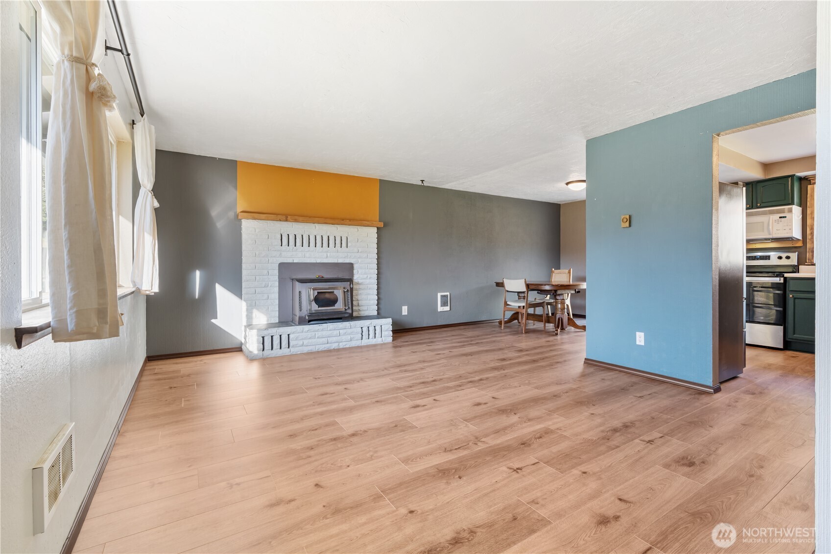 124 Highland Valley Road