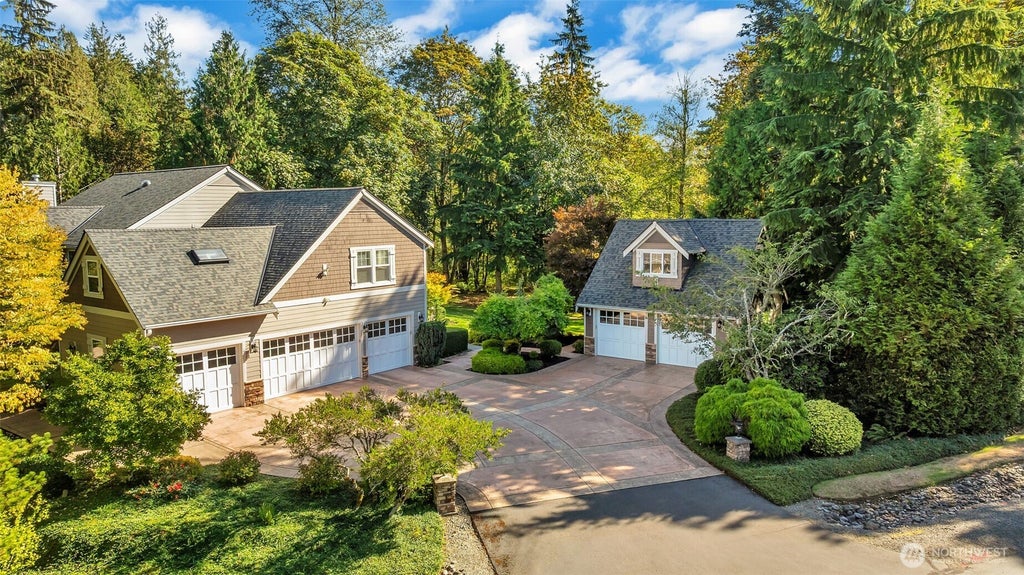 Photo of 23530 257th Avenue SE, Maple Valley, WA 98038 (MLS # 2588641)