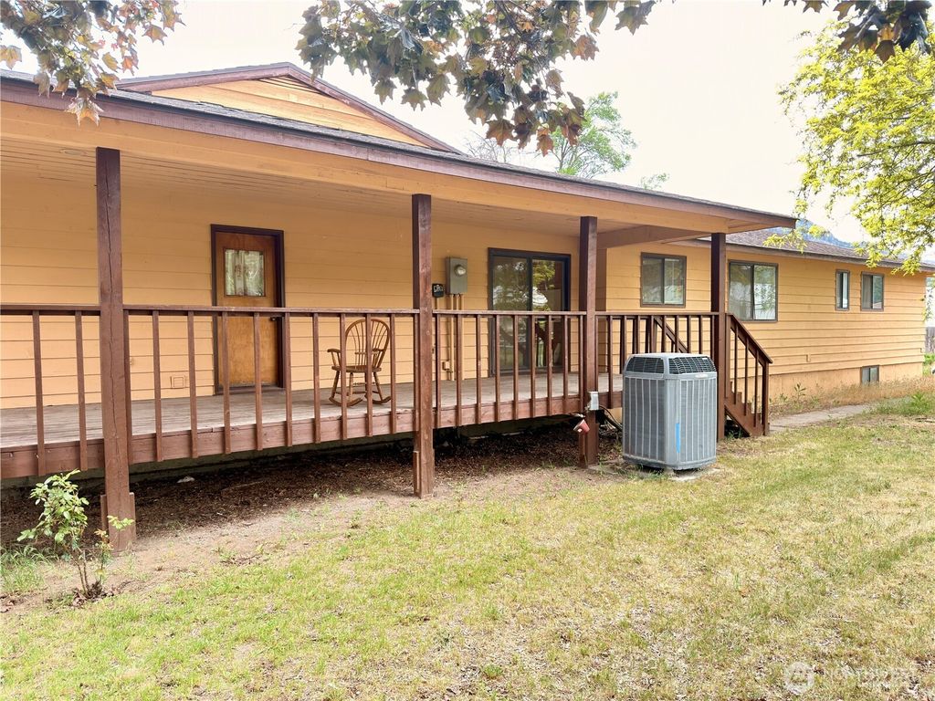 Photo of 504 9th Avenue, Oroville, WA 98844 (MLS # 2521379)