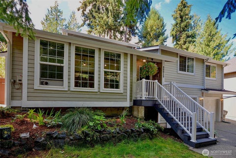 Photo of 22013 Bluewater Drive SE, Yelm, WA 98597 (MLS # 2562375)