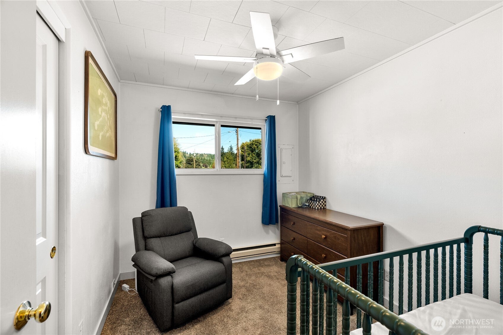 902 Waverly Court