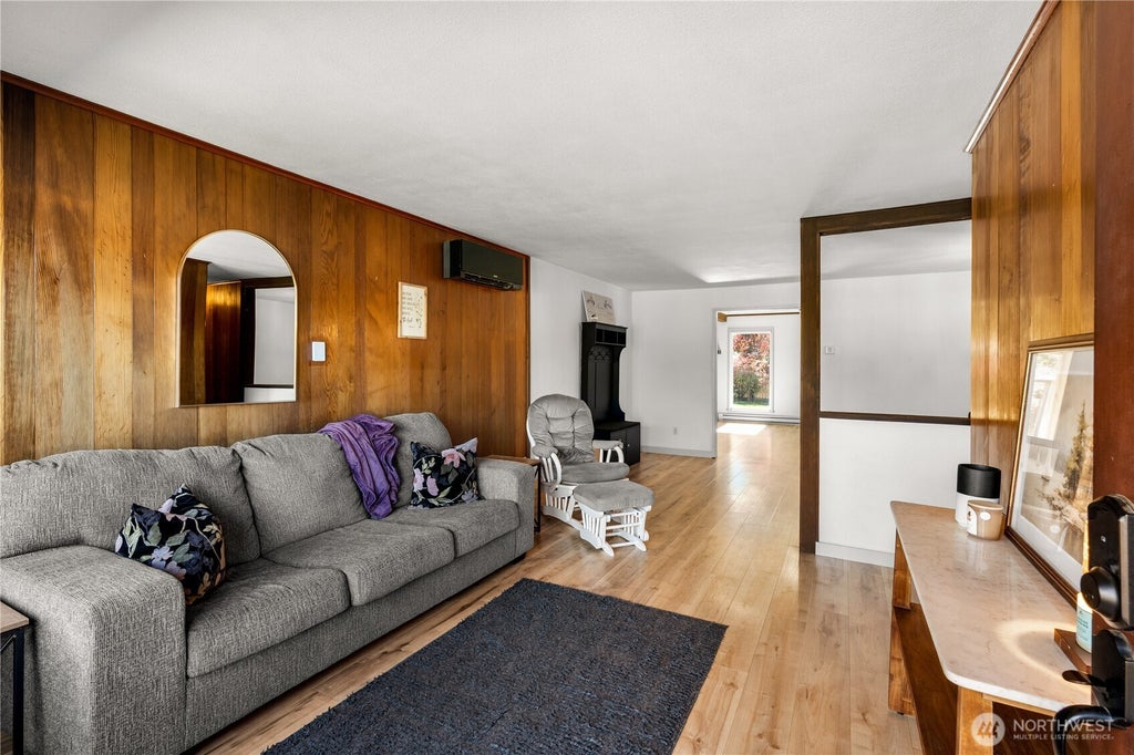 Photo of 902 Waverly Court, Aberdeen, WA 98520 (MLS # 2588639)