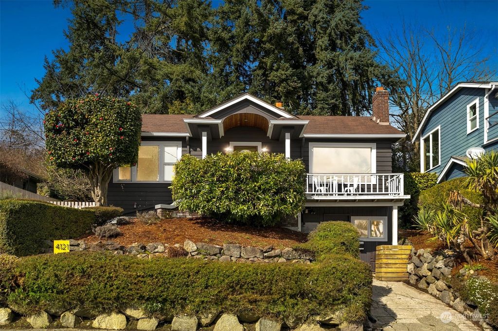 Photo of 4121 32nd Avenue SW, Seattle, WA 98126 (MLS # 2210535)