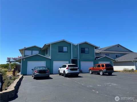 Photo of 1051 Ocean Shores Boulevard SW #1B, Ocean Shores, WA 98569 (MLS # 2407928)