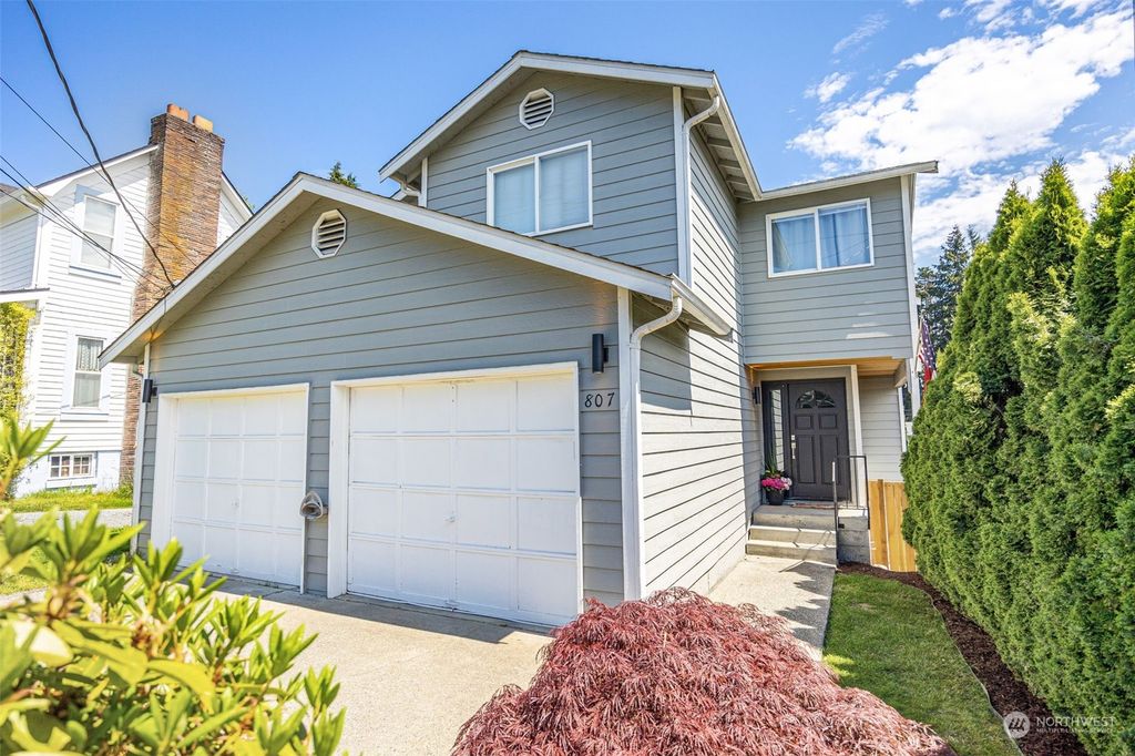 Photo of 807 Ford Avenue, Snohomish, WA 98290 (MLS # 2069511)